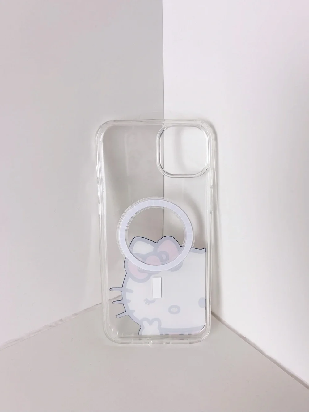 NWT Sanrio Hello Kitty Cartoon With Clear White Magsafe Case iPhone 15 plus